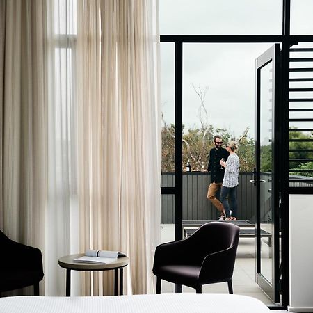 Quarters At Flinders Hotel Bagian luar foto