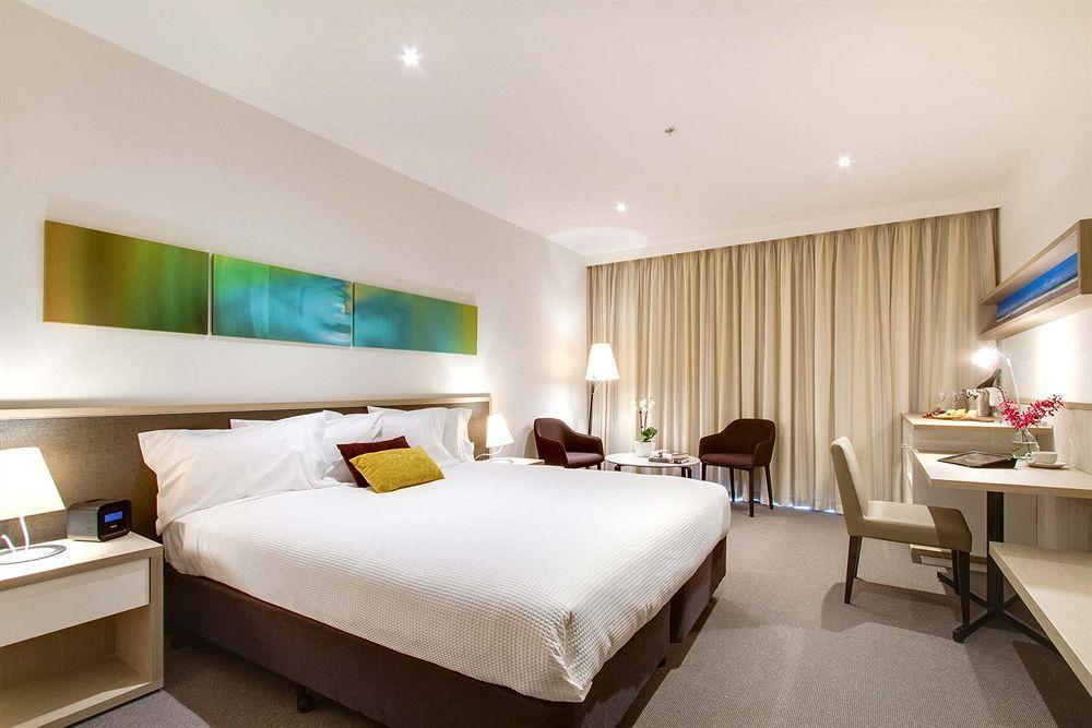 Quarters At Flinders Hotel Bagian luar foto