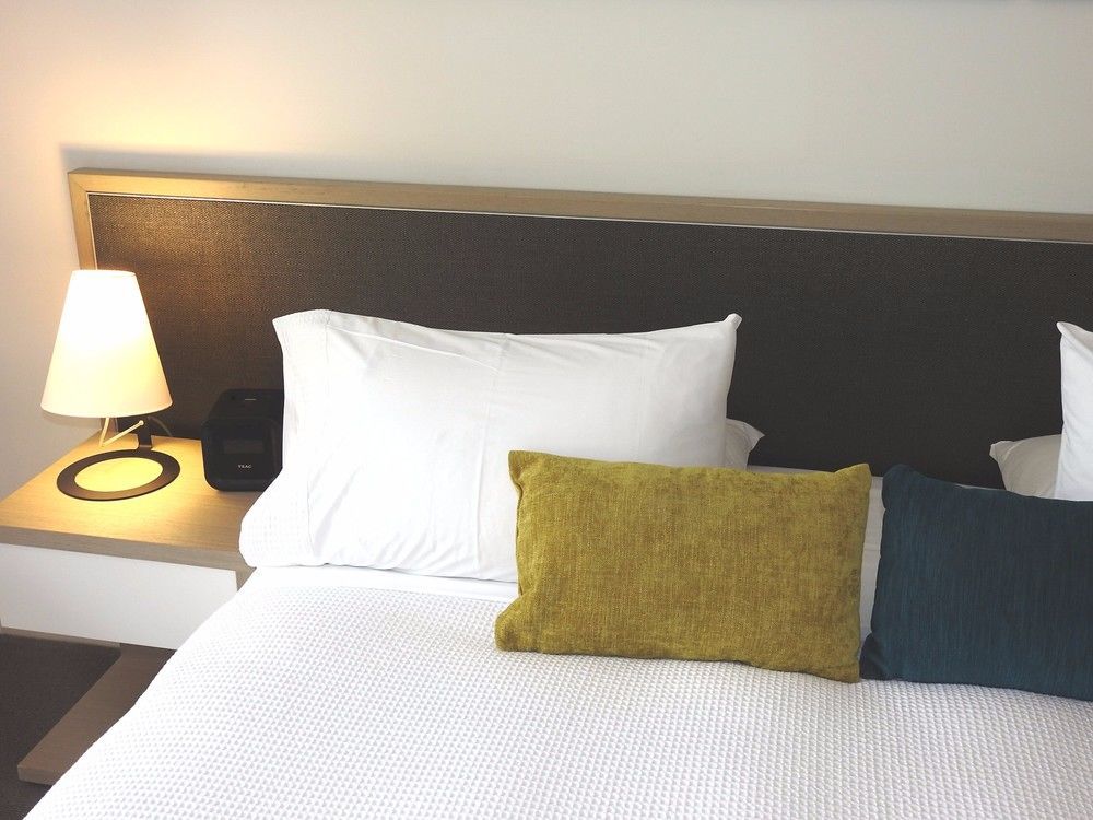 Quarters At Flinders Hotel Bagian luar foto