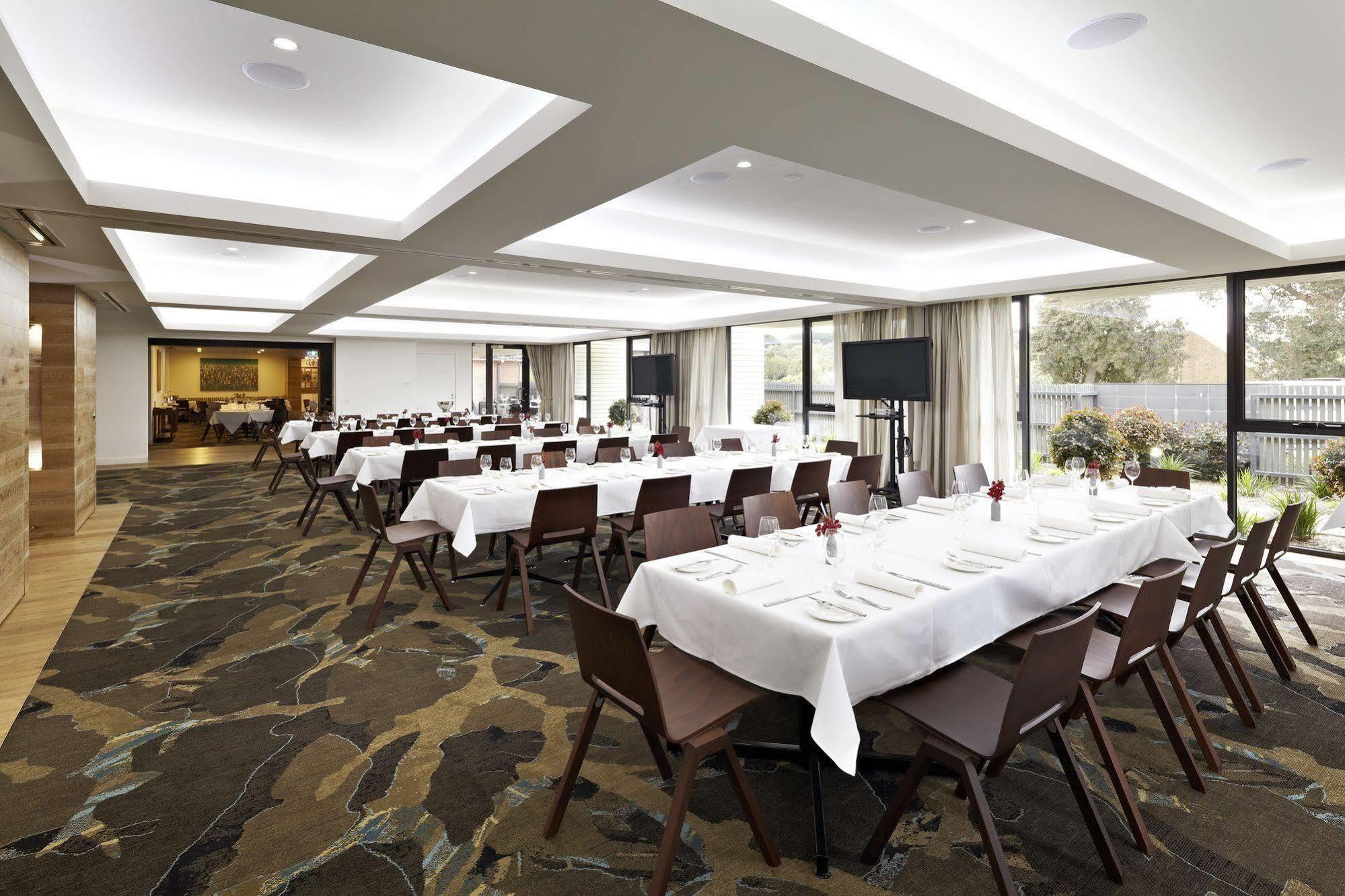 Quarters At Flinders Hotel Bagian luar foto