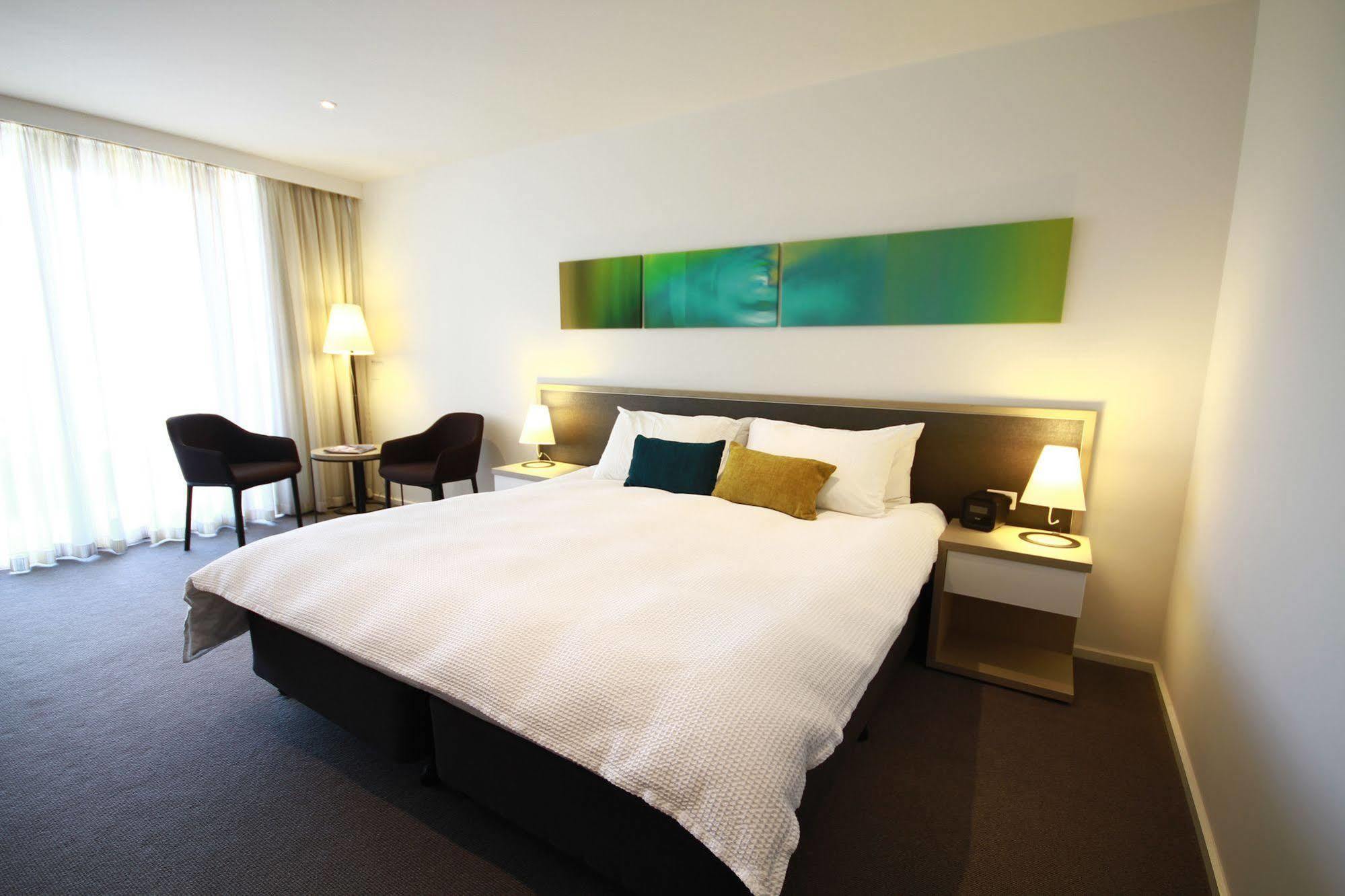 Quarters At Flinders Hotel Bagian luar foto